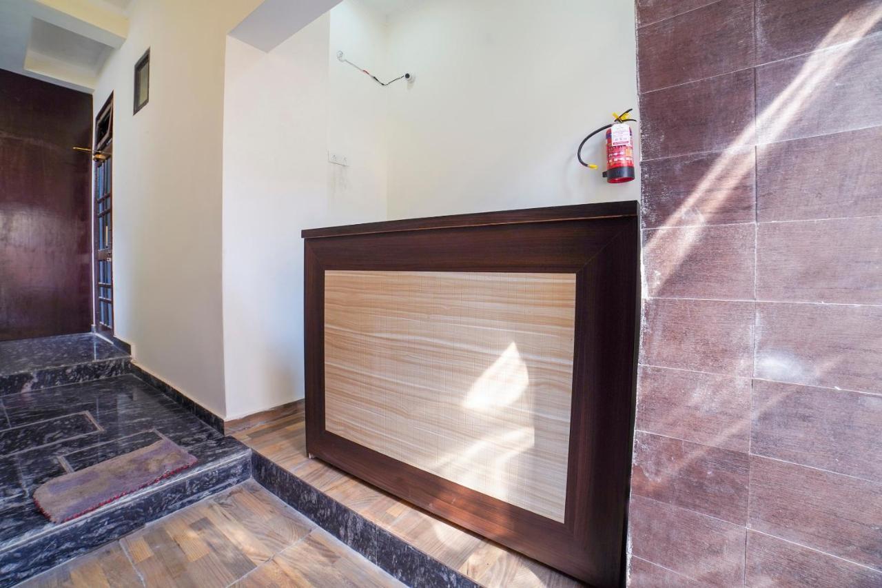 Oyo 67163 Anantham Residency Hotel Narendra Nagar Eksteriør billede